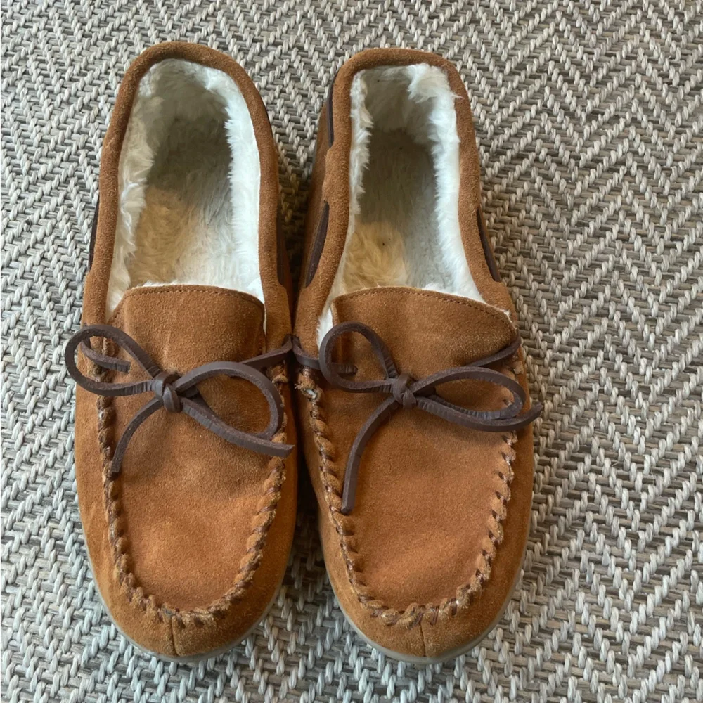 J.Crew men’s siz 9 suede classic slippers